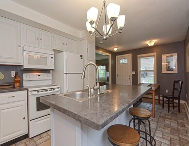 267 Howard St, Ludlow, MA 01056 - photo 6