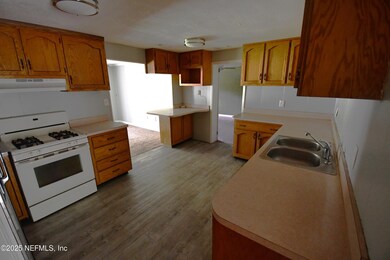 44186 Lee Dr, Callahan, FL 32011 - photo 5