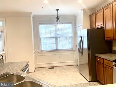 2470 Curie Ct unit 16, Herndon, VA 20171 - photo 5