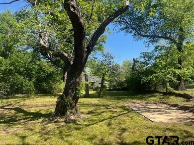 2616 Oak Ln, Tyler, TX 75701 - photo 4