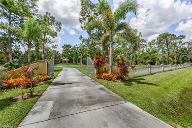 ENTRY TO 6100 DOGWOOD WAY