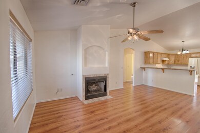 949 S Hunters Run, Show Low, AZ 85901 - photo 3