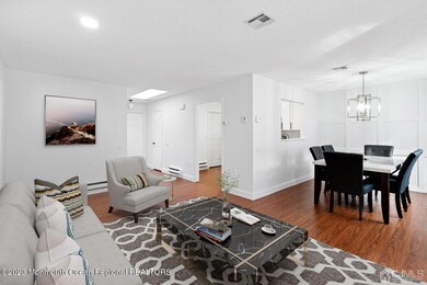 LIVINGROOM 4