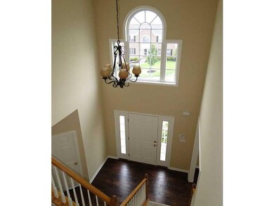 Entry/Foyer.