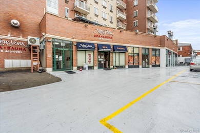 14906 Northern Blvd unit 504, Flushing, NY 11354 - photo 2