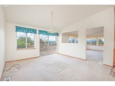 927 SW Alder Cir unit 56, Troutdale, OR 97060 - photo 6