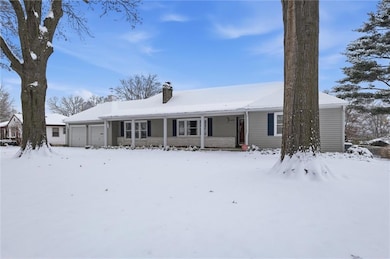 1004 W 96th St, Kansas City, MO 64114 - photo 3