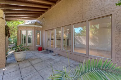 4434 E Camelback Rd unit 135, Phoenix, AZ 85018 - photo 5