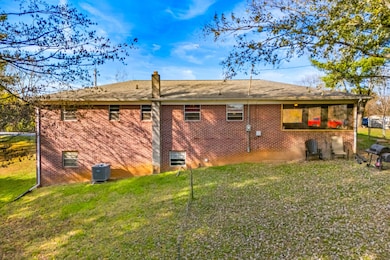 5589 Buell St, Talbott, TN 37877 - photo 4