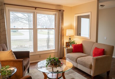 700 E 1st St, Auburn, IN 46706 - photo 5