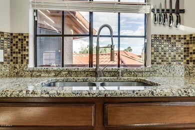7 - Kitchen 3