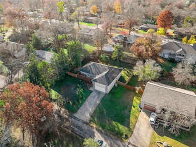 303 Greenbrier Dr, Hollister, MO 65672 - photo 4