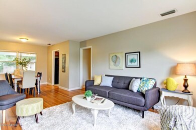 6532 Solandra Dr, Jacksonville, FL 32210 - photo 4