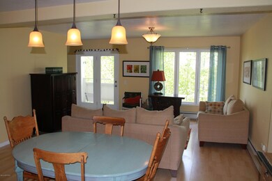 Living:Dining 2