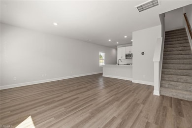 1729 University Dr unit C1, Burlington, NC 27215 - photo 6