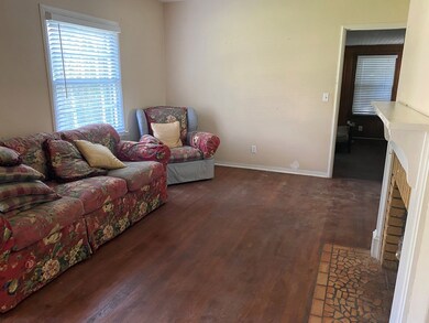 1202 5th Ave, Albany, GA 31707 - photo 3