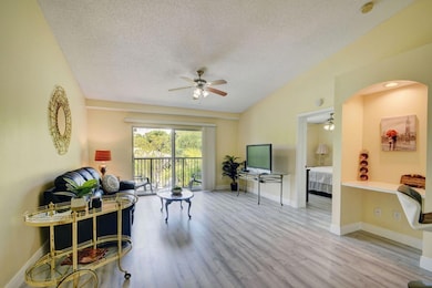300 Crestwood Ct N unit 307, Royal Palm Beach, FL 33411 - photo 5