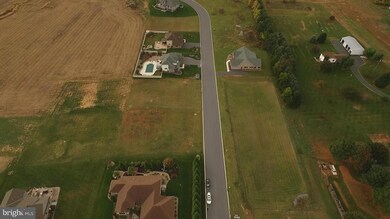 3080 Saint Andrews Dr, Chambersburg, PA 17202 - photo 4