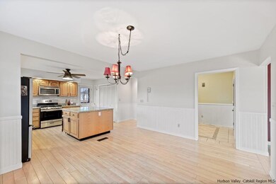 13 Calvin Ln, Newburgh, NY 12550 - photo 7