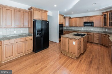 15007 Dahlia Dr, Bowie, MD 20721 - photo 5