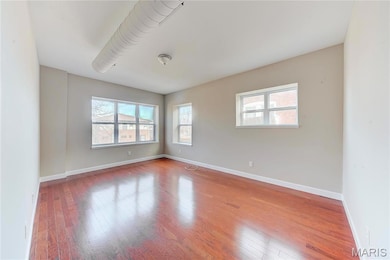 3908 McDonald Ave unit 2FW, Saint Louis, MO 63116 - photo 3