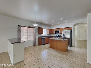 489 E Camino Rancho Seguro, Sahuarita, AZ 85629 - photo 4