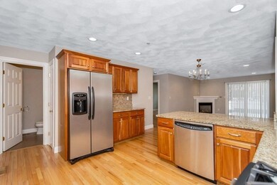 10 Cunningham Ln unit 103, Billerica, MA 01821 - photo 5