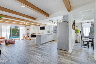 7018 N Via Nueva-11