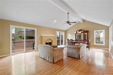 9920 Edelweiss Cir, Shawnee, KS 66203 - photo 5