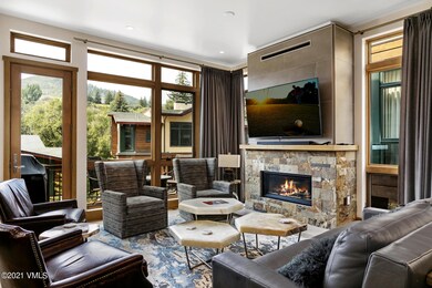 12 Waterfront Way-014-014-Living Room-ML