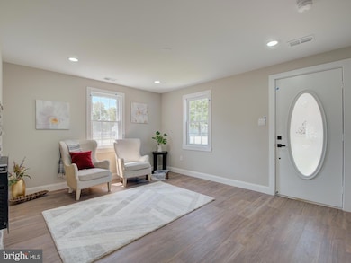 5718 Janice Ln, Temple Hills, MD 20748 - photo 6