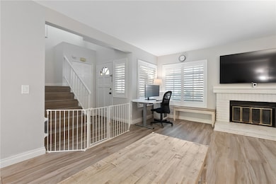 576 N Clemson Dr unit 114, Anaheim, CA 92801 - photo 5