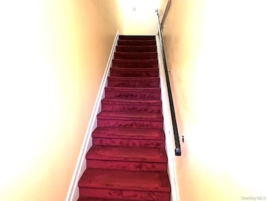 700 Broadway unit 26, Amityville, NY 11701 - photo 2