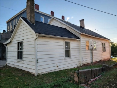 711 N 4th St, Saint Joseph, MO 64501 - photo 5