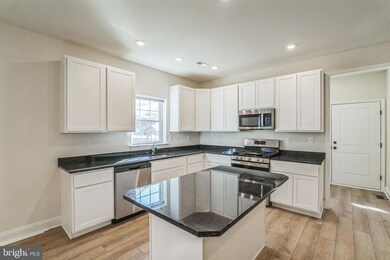 726 W 3rd St, Lansdale, PA 19446 - photo 2