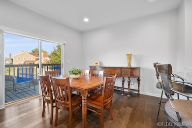 479 River Bend Rd unit 111, Naperville, IL 60540 - photo 5