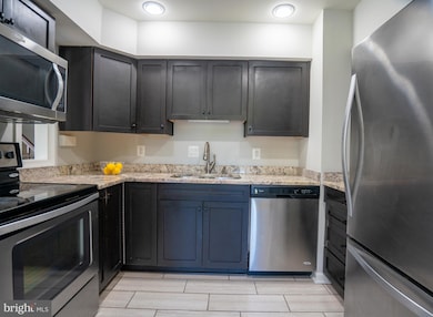 15479 Cliffview Dr, Dumfries, VA 22025 - photo 7