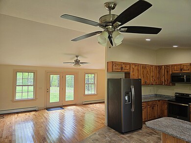 Kitchen_Livingroom