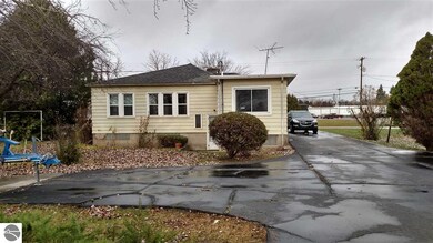 204 E Michigan Ave, Au Gres, MI 48703 - photo 5