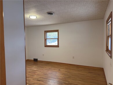 289 N 4th Ave, Forsyth, MT 59327 - photo 6