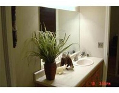 318 Lancaster Ave unit 1, West Springfield, MA 01089 - photo 4