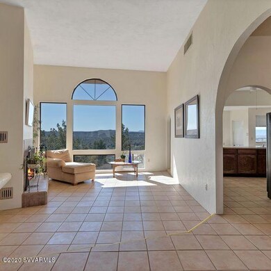 michaelratcliff-20200225-475nverdecir-00