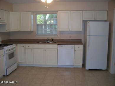 104 Colmer Cir, Ocean Springs, MS 39564 - photo 4