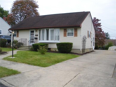 1571 Eastwood Dr, Bethlehem, PA 18018 - photo 3