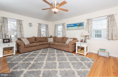 322 Harding Ave, Folsom, PA 19033 - photo 7