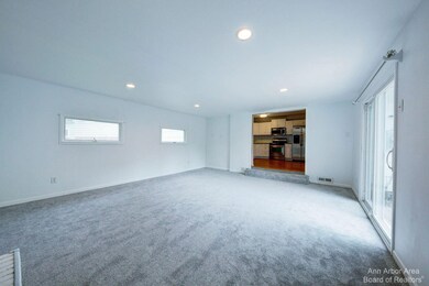 2950 Marshall St, Ann Arbor, MI 48108 - photo 5