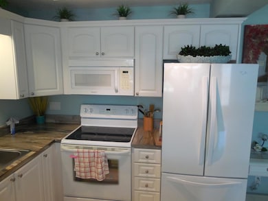 424 Windsor R, West Palm Beach, FL 33417 - photo 4