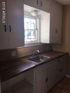 2202 n 25th kitchen 3