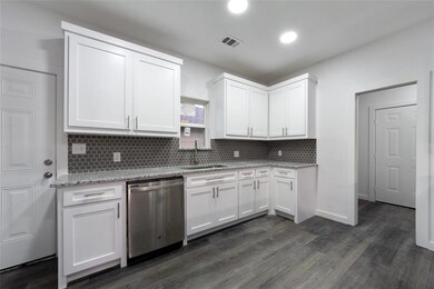 1408 Jean St, Gainesville, TX 76240 - photo 4