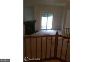 11920 Redtree Way, Reston, VA 20194 - photo 3